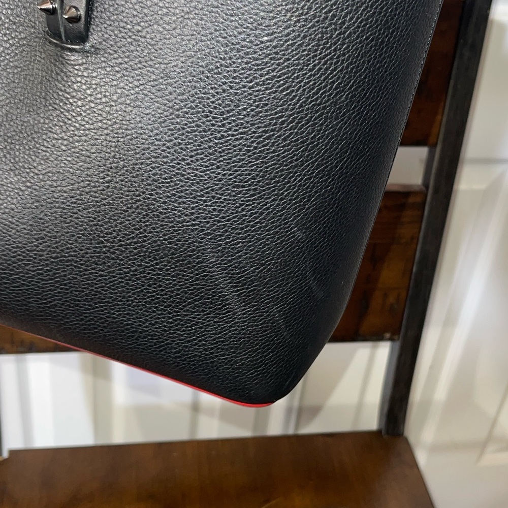 Christian Louboutin tote with removable pouch - Picture 7 of 9